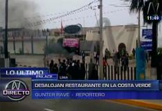 Barranco: policías desalojan violentamente restaurante Costa Verde