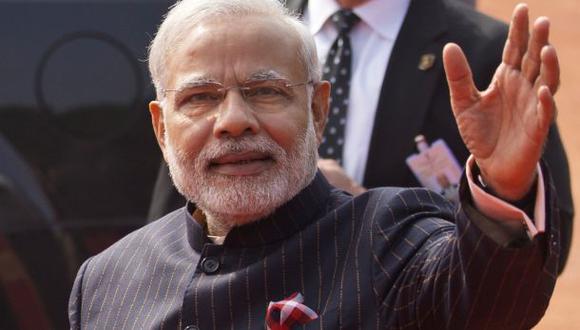 India: subastan este traje del primer ministro en US$695.000