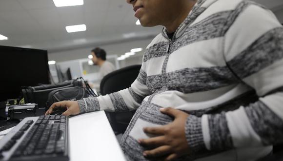 El Minsa indicó que padecer exceso de peso puede agravar la situación de una persona que resulte positivo a COVID-19. (Foto: GEC)