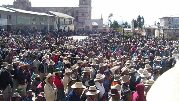 El gobernador regional de Cusco pidió mantener el optimismo tras el diálogo alcanzado con los comuneros. (Foto: GEC)