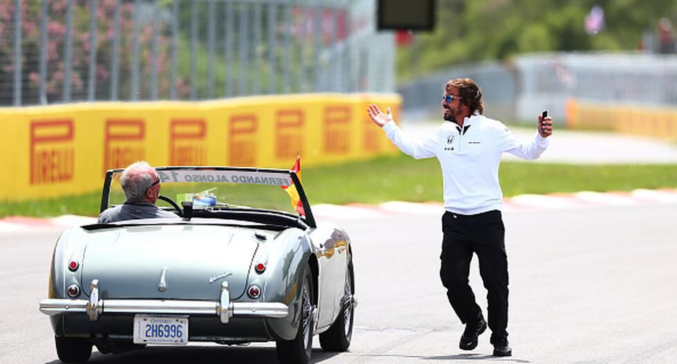 Fernando Alonso terminó siendo el primer piloto en retirarse de la carrera. (Foto: Getty Images)