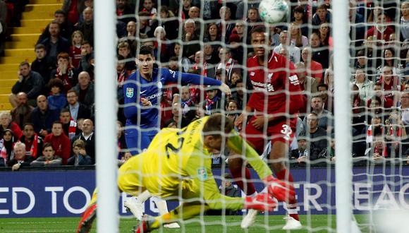 Liverpool vs. Chelsea: Álvaro Morata desperdició increíble doble opción de gol | VIDEO. (Video: YouTube/Foto: AFP)