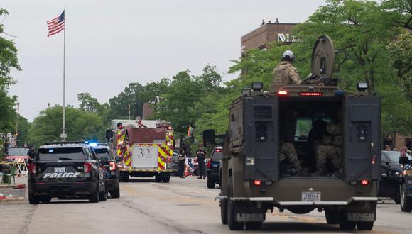 Oficiales del FBI llegan a la escena del tiroteo en el desfile del 4 de julio en Highland Park, Illinois, Estados Unidos. (Foto referencial, YOUNGRAE KIM / AFP).