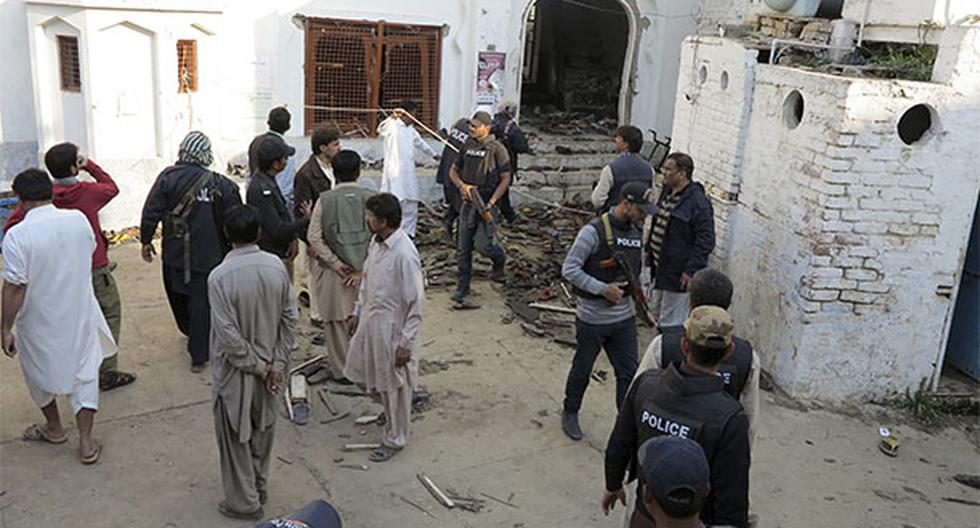 Más de 50 muertos dejó atentado contra mezquita en Pakistán. (Foto: EFE)