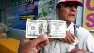 El dólar tocó su valor más alto en tres meses en mercado cambiario