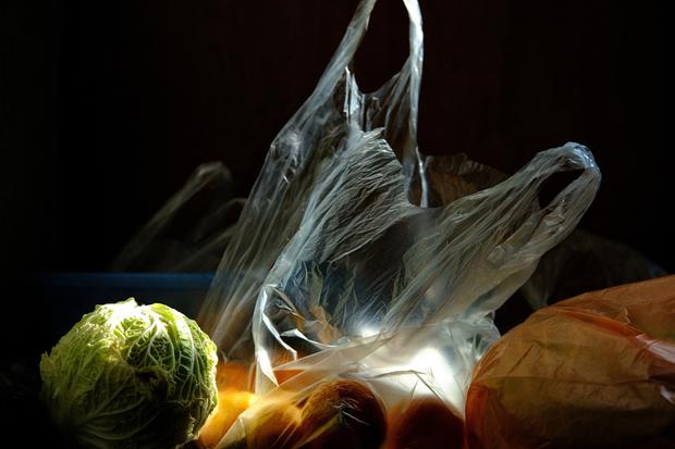 Trucos caseros de cocina, La razón por la que nunca debes guardar las  verduras en bolsas de plástico en la nevera, Life hacks, RESPUESTAS