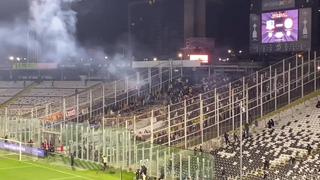 Así fue el ataque de hinchas de Colo Colo a los de Universitario | VIDEO