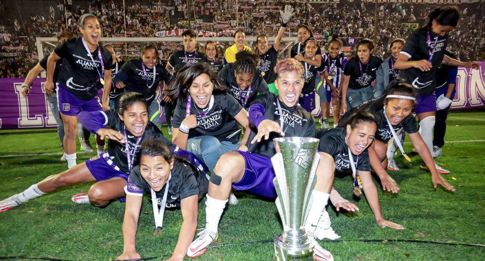 Alianza Lima Femenino celebró su bicampeonato tras vencer a Carlos Mannucci en la final | Foto: @AlianzaLimaFF