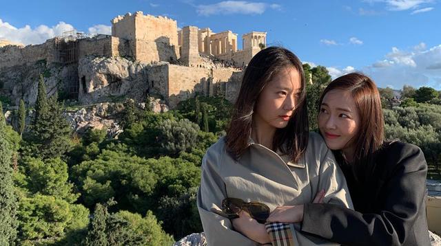Jessica y Krystal visitaron las ciudades históricas de Atenas y Viena. (Fuente: Instagram).