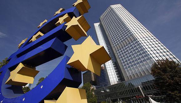 UE prepara cambios a normas de capital para bancos en problemas