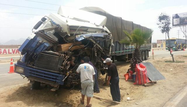 Choque entre camiones causó congestión en la Panamericana Sur - 1