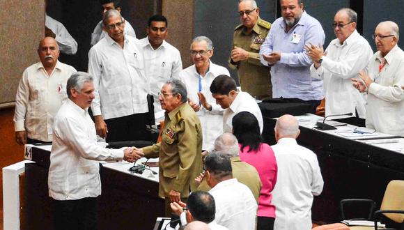 "El Consejo de Estado propone que sea él (Raúl Castro) quien presida esta comisión", dijo Díaz Canel al presentar la candidatura a la Asamblea Nacional (Parlamento). (Foto: AFP)
