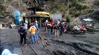 Continúa el rescate de los cuatro mineros atrapados en Oyón | FOTOS