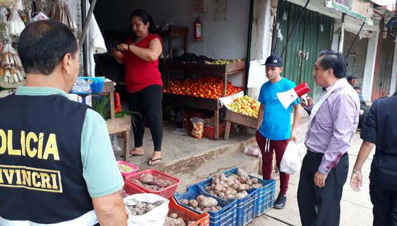 Los principales centros de abastos de Tarapoto contaron con la presencia de fiscales que constaron aumento de los precios (Foto: Hugo Anteparra)