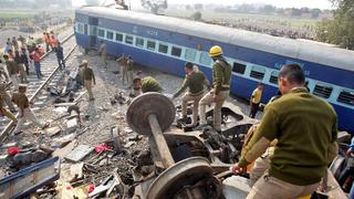 India: Así quedó el tren descarrilado que mató a más de 100