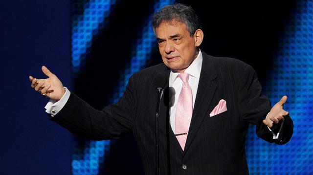 El mexicano José José, uno de los más exitosos cantantes latinoamericanos, falleció en Florida a los 71 años tras permanecer internado en un hospital por el cáncer de páncreas que padecía, reportaron medios el sábado.