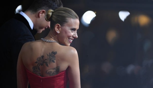 El enorme tatuaje de Scarlett Johansson (Foto: AFP)