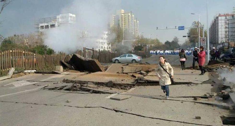 La explosión también daño una carretera cercana. (Foto: Xinhua)