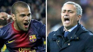 Alves sobre el adiós de Mourinho: “Pierde más la prensa que nosotros”