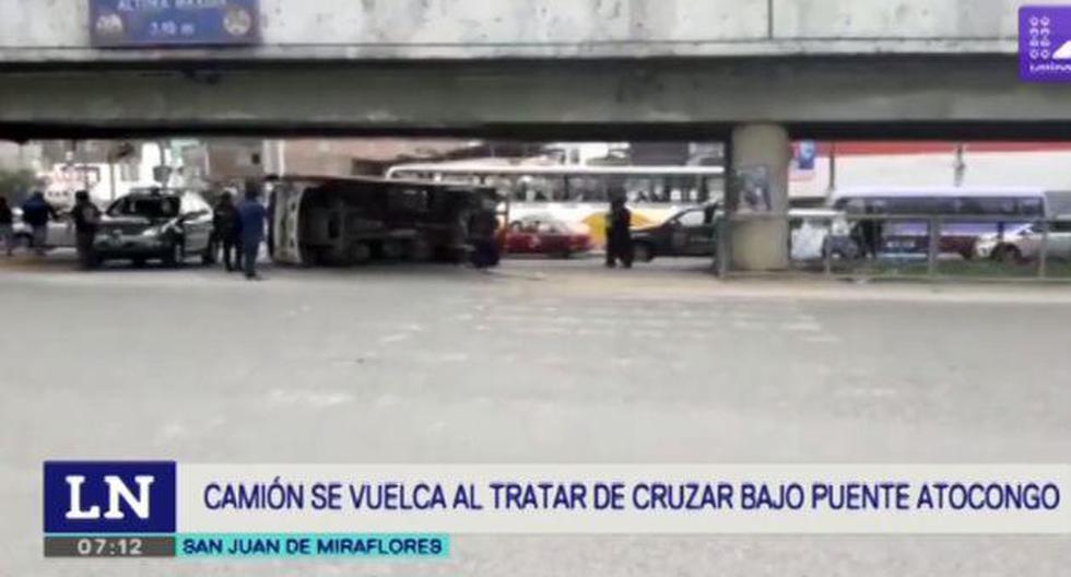 Accidentecausó congestionamiento vehicular.&nbsp; (Foto: Captura/Latina)