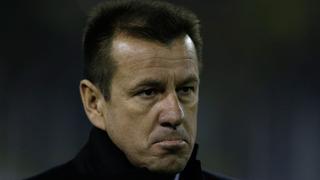 Dunga criticó duramente al árbitro tras derrota de Brasil