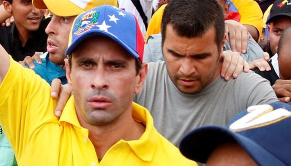 "¡Capriles, hermano, a Maduro no lo sacamos hablando!"