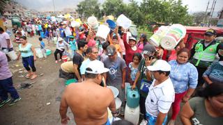 San Juan de Lurigancho: las largas colas en los puntos de abastecimiento de agua