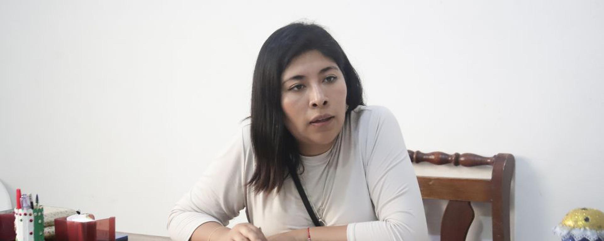 Betssy Chavez: Contraloría evalúa perfiles de allegados a primera ministra beneficiados con contratos