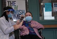 Nueva York abre centros para vacunar contra el coronavirus las 24 horas