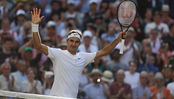 Roger Federer derrotó a Milos Raonic y avanzó a semifinales de Wimbledon 2017. (Foto: Agencias)