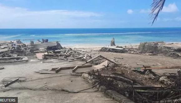 Así quedó tras el tsunami la playa de Nuku'alofa, en la isla de Atata, de donde es Lisala Folau.