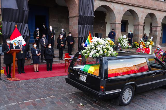 Cusco: rinden homenaje póstumo y dan último adiós a alcalde provincial. (Foto: Alejandro Delgado / Municipio Provincial de Cusco)