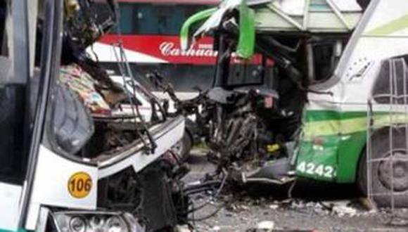 Junín: choque de buses deja un muerto y al menos 15 heridos