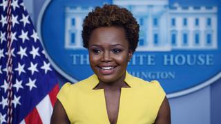 Biden nombra a Karine Jean-Pierre como portavoz, primera mujer negra en el cargo