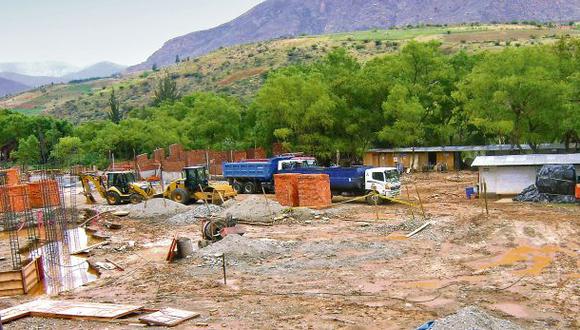 Universidad afecta el complejo de Kotosh con una edificación