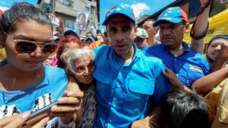 Venezuela: Ensayan "firmazo" para revocatorio contra Maduro