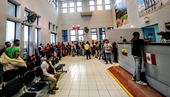 En el Centro Binacional de Atención Fronteriza (CEBAF) Tumbes, el control migratorio de personas venezolanas con pasaporte se desarrolla con normalidad. (El Comercio)
