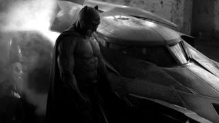 Ben Affleck posó por primera vez con el traje de Batman