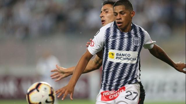 En 2019 fue titular en Alianza Lima y llegó a la selección peruana | Foto: Agencias