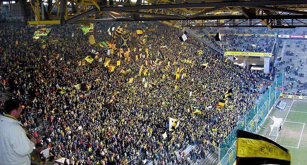 Barra del Borussia Dortmund en la tribuna sur de su estadio. (Foto: Wikimedia)