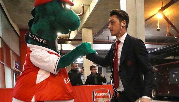 Mesut Özil tiene contrato en Arsenal hasta mediados del 2021. (Foto: Arsenal)