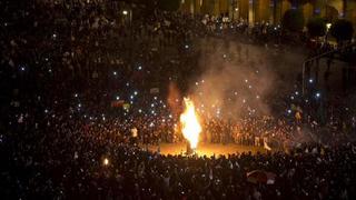 Manifestantes se enfrentan con policías en Ciudad de México