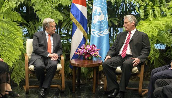 El presidente de Cuba, Miguel Díaz-Canel (d), y el Secretario general de la ONU, Antonio Guterres (i), se reúnen en el Palacio de la Revolución, en La Habana (Cuba). (Foto: EFE/Desmond Boylan)