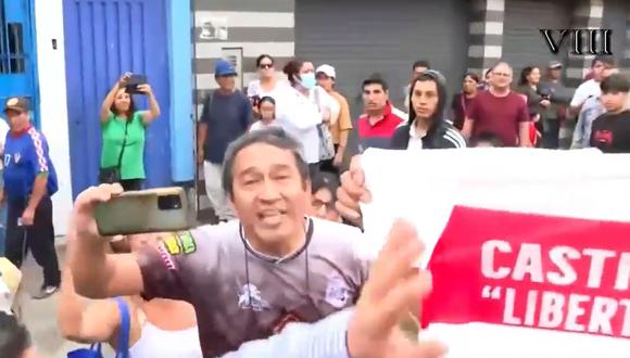Seguidores del expresidente Pedro Castillo agredieron a periodistas de Canal N y PBO. (Foto: Captura Canal N)