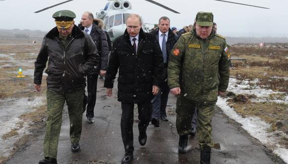 Tensión en Ucrania: EE.UU. congela relación militar con Rusia