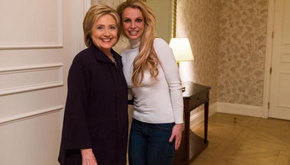 Facebook: Britney Spears conoció a Hillary Clinton en Las Vegas