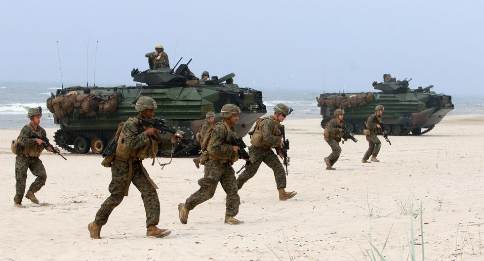 Los soldados estadounidenses participan en un desembarco anfibio masivo durante el Ejercicio de Operaciones Bálticas (BALTOPS) de la OTAN, el 4 de junio de 2018 en Nemirseta. (Foto referencial, Petras Malukas / AFP).