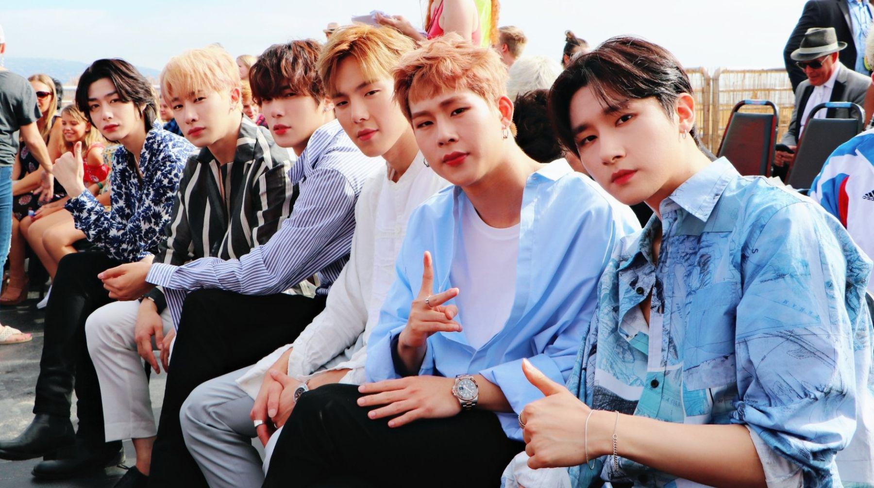 Solo seis de los siete representantes de la banda se presentaron en el escenario de los Teen Choice Awards. (Foto: @OfficialMonstaX)