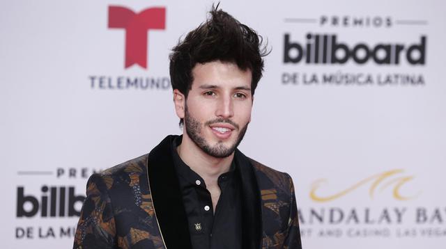 Sebastián Yatra en la alfombra roja de los Premios Latin Billboard 2019. (Foto: Agencias)