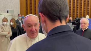 ¿Por qué el Papa Francisco se volvió tendencia tras peculiar momento con un seminarista?
